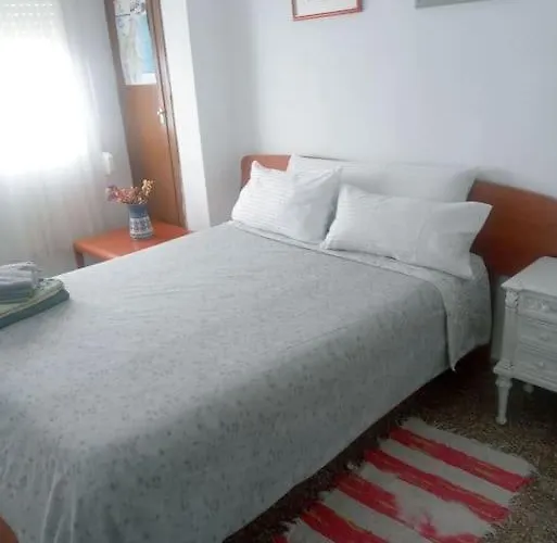 Spacious Flat In The Center * Valenza